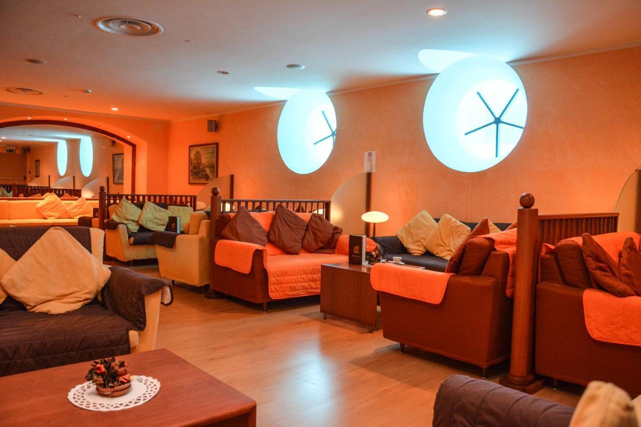 Hotel Florida ลีโมเนซุลการ์ดา ภายนอก รูปภาพ